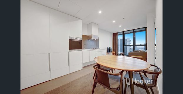 Fully Furnished 2-Bedroom and 1-Bathroom Apartment for Rent! - Photo 1