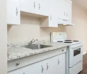 Shaughnessy Manor | 10340 117 Street, Edmonton - Photo 1