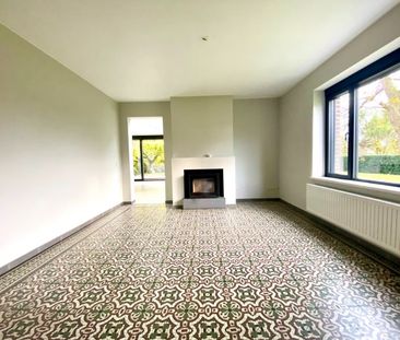 Subliem recentelijk gerenoveerde villa met 4 slaapkamers - Photo 1