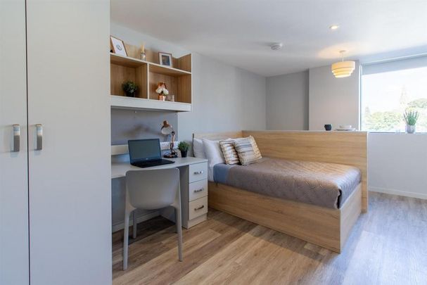 Studio to rent - Photo 1