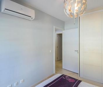 Central 2-bedroom duplex with communal pool in Puerto Rico - Photo 4