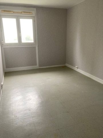 BRETEUIL SUR ITON - T4 de 82 m² - Photo 3