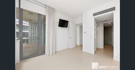 Fantastic Views Right On Fremantle Harbour! - Photo 2