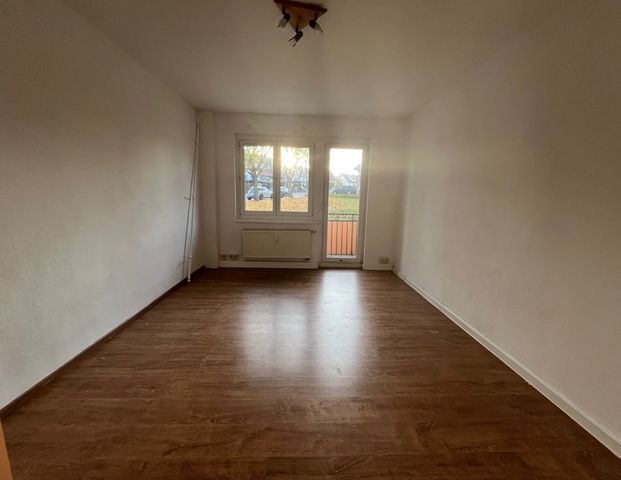 #1-Raum-Wohnung #Balkon #Küche mit Fenster #Tageslichtbad #Wanne #Ruhe - Foto 1