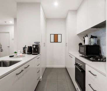 Stylish Kubix apartment steps from Westfield Knox - Photo 5