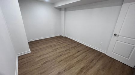 For Lease - 15 BIRCHPARK Drive Unit# Basement Apartment, Whitby, Ontario - Photo 3