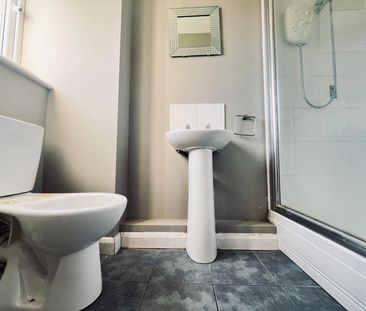 Pickering Place, Carrville, Durham - Photo 6