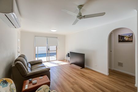 Newly Renovated 2 Bedroom Duplex Located in Studio Village - Photo 3