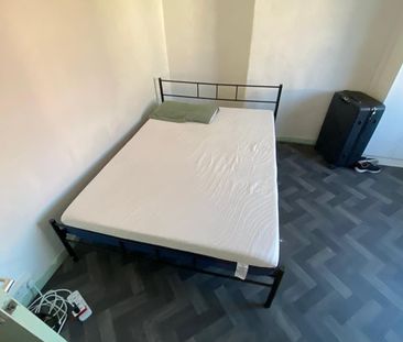 2 Bed Terraced House, Bonchurch St, LE3 - Photo 2