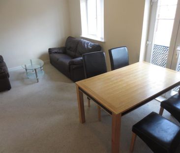2 bedroom flat to rent - Photo 1