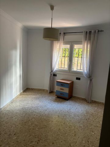 Middle Floor Apartment | Torre Del Mar | €1.300/Month - Photo 2