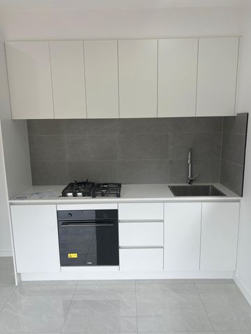 Brand New Modern 2 Bedroom Flat in Glenfield - Photo 2