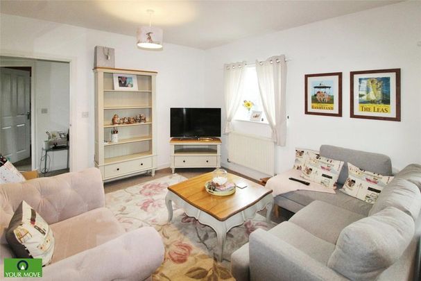 2 bedroom flat to rent - Photo 1