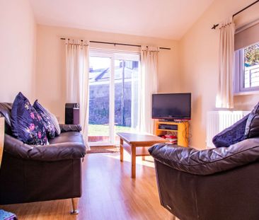 Cosy 5 bedroom house on Coburn Street - Photo 1