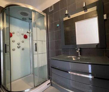 Location Appartement 3 pièces 52m² NIMES 30900 - Photo 5