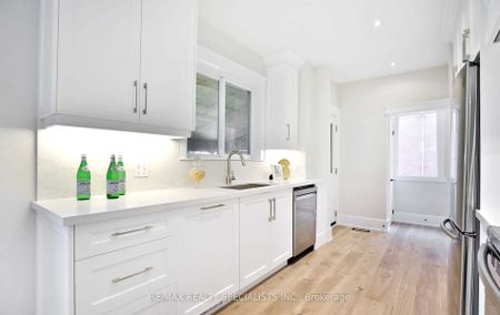 Detached Home For Lease | X7373726 - Photo 4