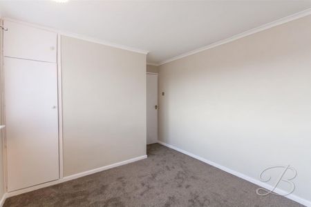 3 bedroom - Photo 4