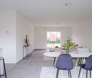 Huis te huur in Merelbeke voor € 1.590 met 4 slaapkamers - foto 2