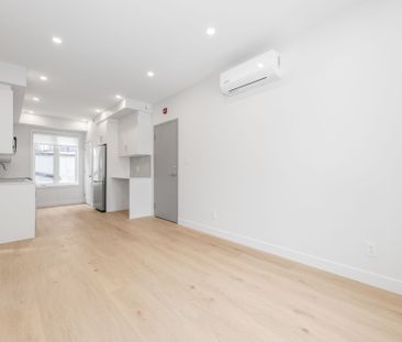 For Lease - 250 Shakespeare Street Unit# 4, Vanier and Kingsview Pa... - Photo 1