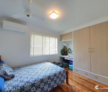 THREE BEDROOM HOME - Photo 5