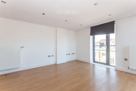 2 bedroom Apartment to let - Photo 4