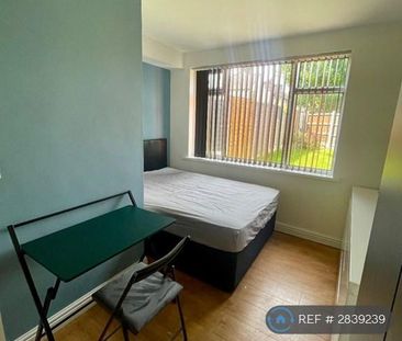 1 bedroom in a house share to rent - Photo 5