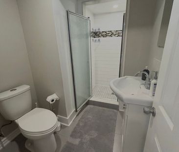 For Lease - 4206 Bloor Street Unit# Basement, Toronto, Ontario - Photo 2