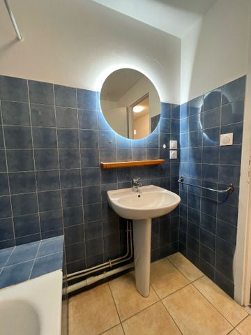 Location Appartement 2 pièces 49m² - Photo 4