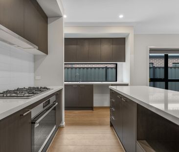 Brand New 4-Bedroom Home in Prime Mickleham Location! - Photo 3