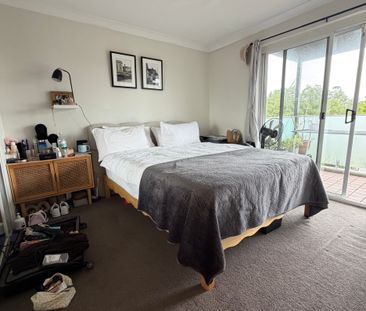 Kensington - Photo 2