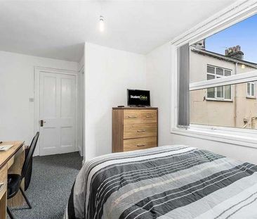 Hill Park Crescent, Plymouth, PL4 - Photo 4