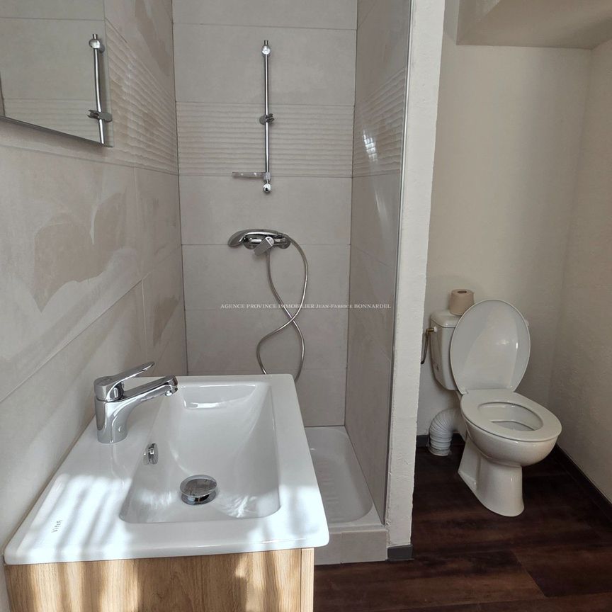 Location Maison 3 pièces 55m² ST PAUL TROIS CHATEAUX 26130 - Photo 1