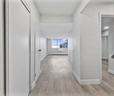 For Lease - 65 Thorncliffe Park Drive Unit# 2108, Toronto, Ontario - Photo 3