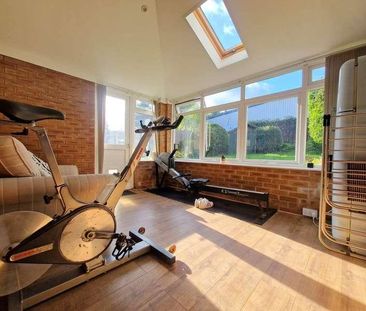 Tutor Close, Hamble, Southampton, Hampshire, SO31 - Photo 3