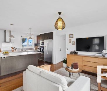 Beautifully Renovated 2-Bedroom Home in Clarendon Vale - Photo 1