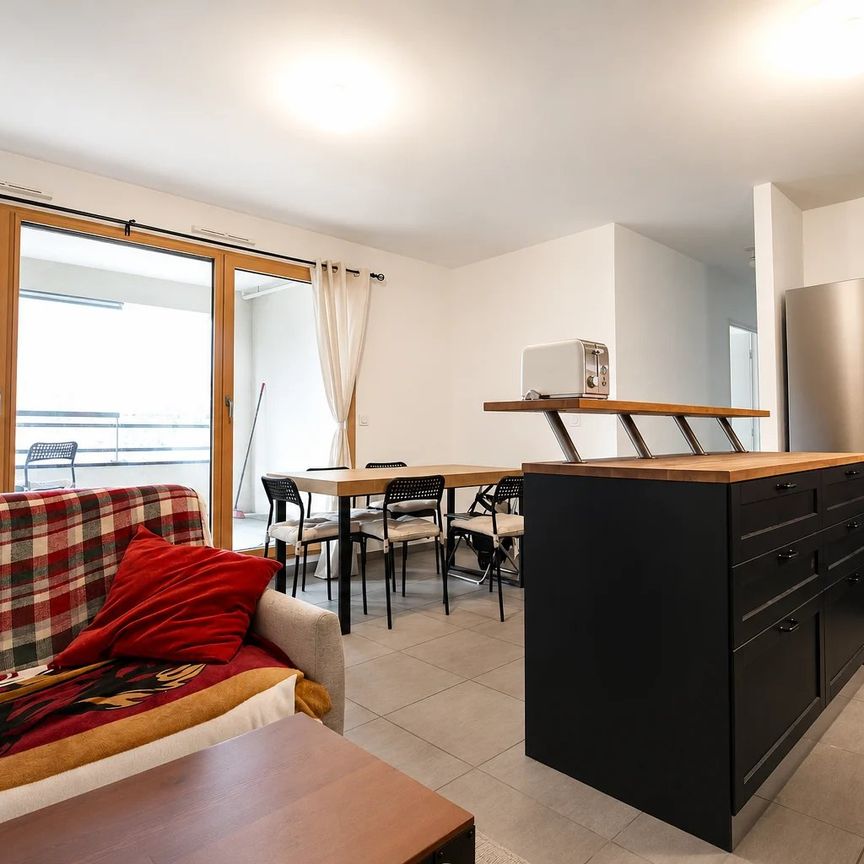 Villeurbanne GRATTE CIEL - T3 avec balcon et garage - Photo 1