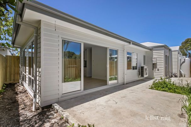 4/115 Park Crescent, Williamstown North VIC 3016 - Townhouse For Rent | Domain - Photo 1