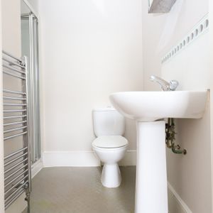 Studio Flat, Tierney Road, SW2 - Photo 2