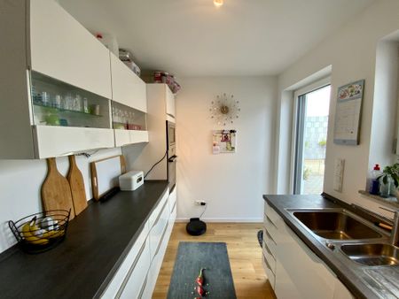 *Sonnenterrassen für jede Tageszeit* zentrales Wohnen im schönen Buisdorf. - Photo 3