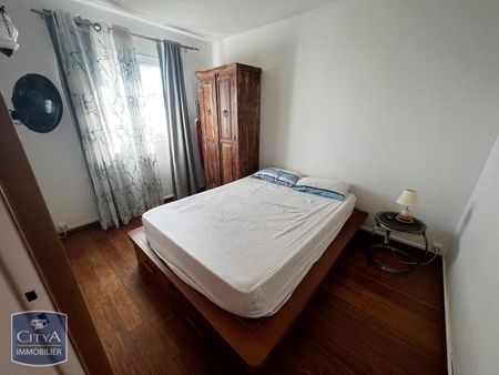 Location Appartement 2 pièces 46m² ST DENIS 97400 - Photo 5