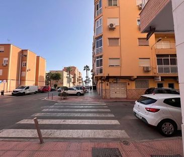 Alquiler de piso en Calle Rodrigo Vivas Miras, 70 - Foto 3