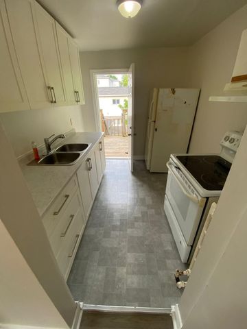 For Lease - 201 Albert Street Unit# Upper, Oshawa, Ontario - Photo 5