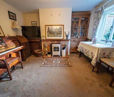 Emery Down, Lyndhurst, SO43 - Photo 1