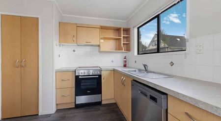 3 bedroom home in Papatoetoe! - Photo 4