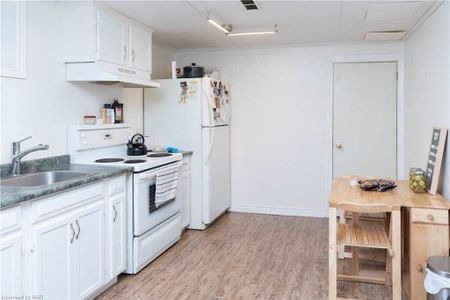 For Lease - 7003 Ann Street Unit# Lower, Niagara Falls, Ontario - Photo 3