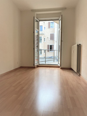 "3-Zimmer-Wohnung mit grossem Balkon und Terrasse" - Photo 3