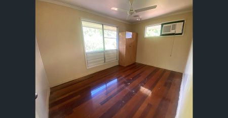 ***4 BEDROOMS + A LARGE LIVING AREA*** - Photo 4