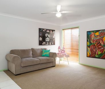 Low Maintenance - Large Home - Photo 2