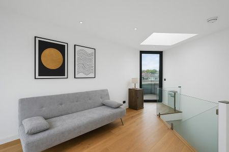 3 bedroom terraced house to rent - Photo 2