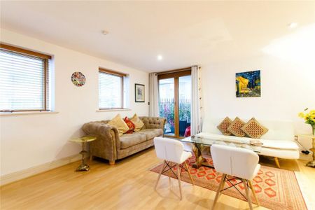 1 bedroom apartment to rent - Photo 2